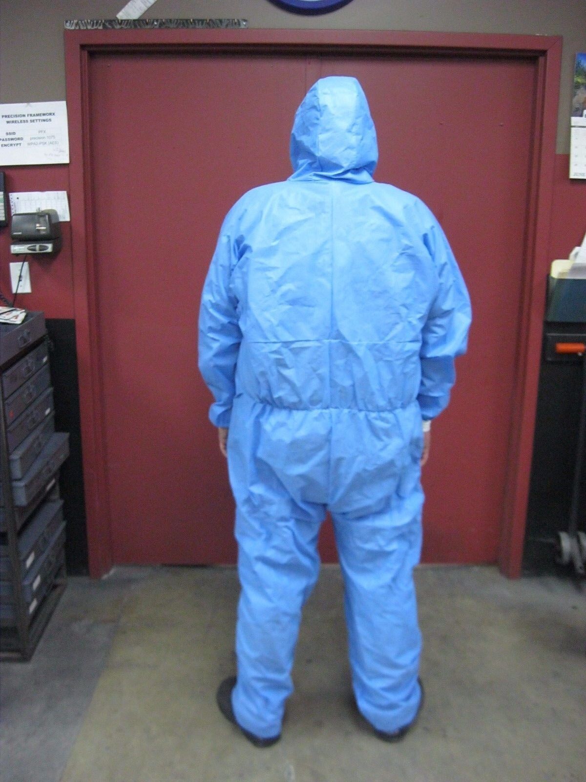 SINGLE BLUE SMS ENVIRONMENTAL CLEANUP / PAINT SUIT WITH HOOD SIZE XL