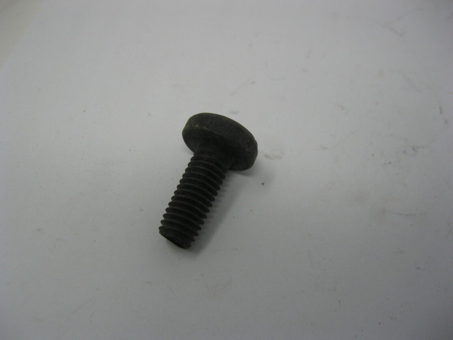 DeWALT OEM Replacement Screw 4 Pack 33004532