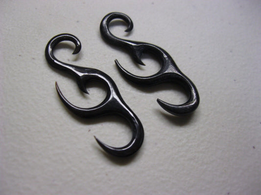 BROWN/BLACK BUFFLO HORN GAUGE EXPANDER TRIBAL HOOK EARRINGS