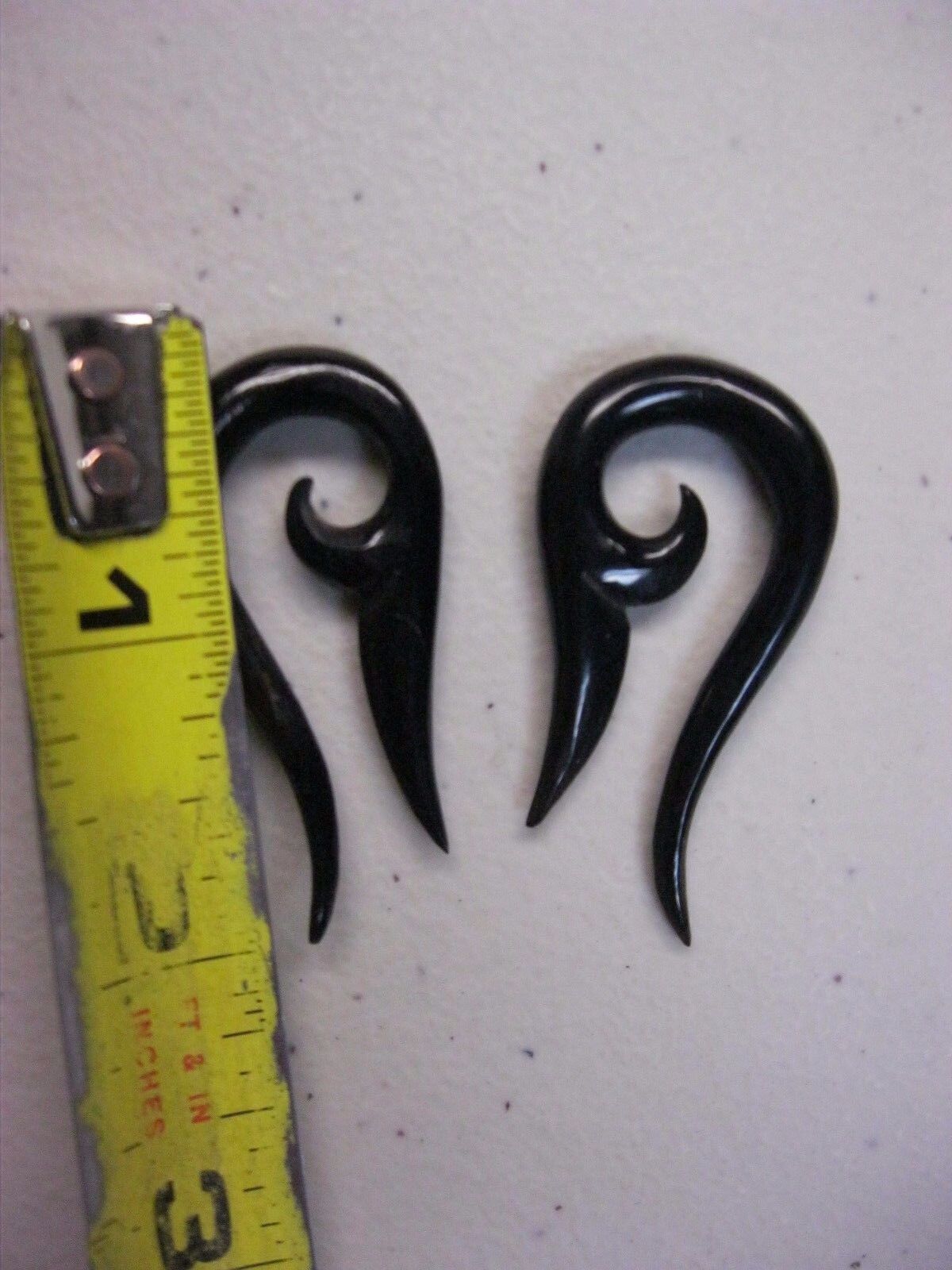 BROWN/BLACK BUFFLO HORN GAUGE EXPANDER TRIBAL EARRINGS