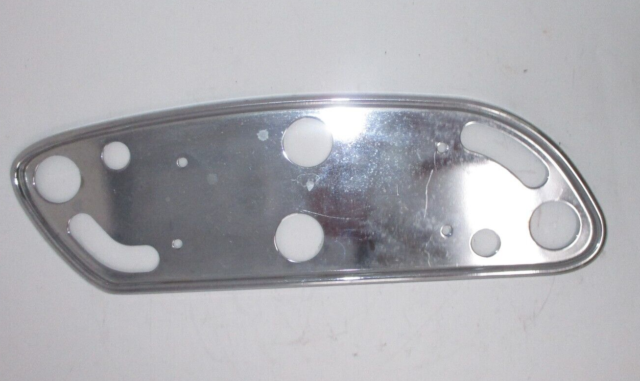 Harley-Davidson Floorboard Top Plate 50690-04