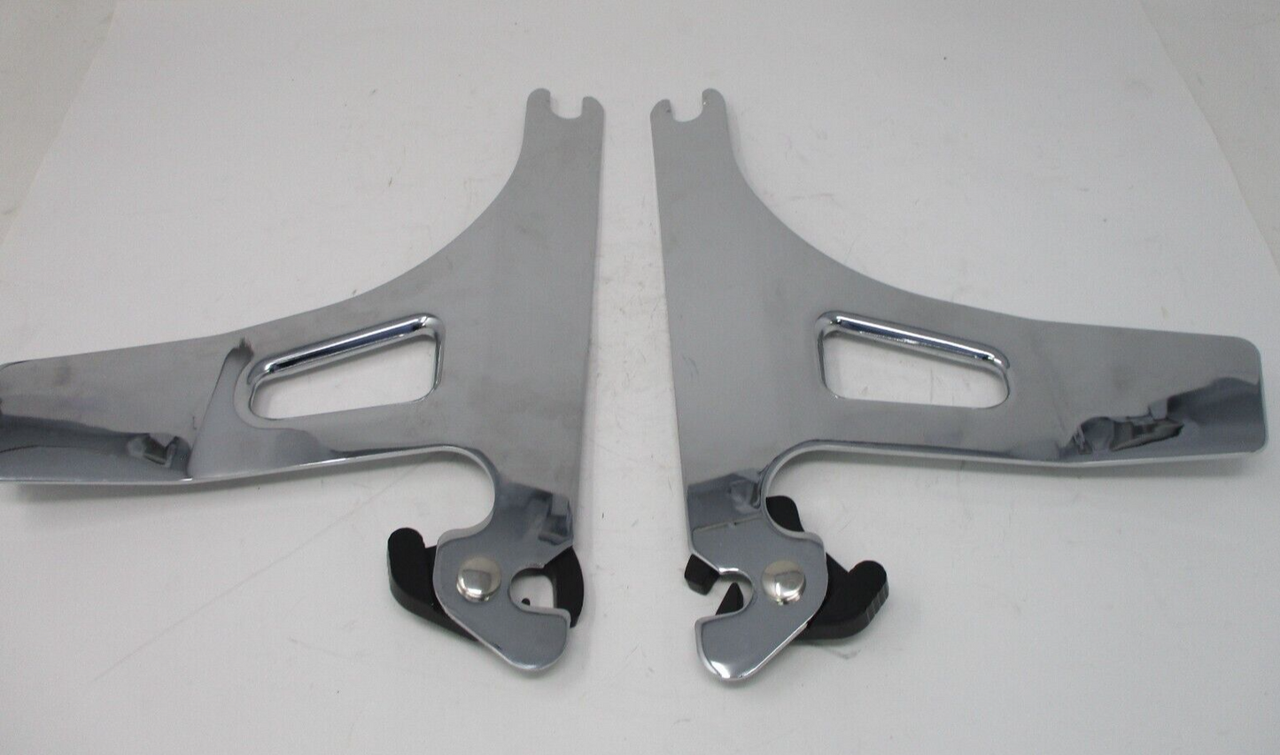 Harley-Davidson Dyna Detachable Chrome Sissy Side Plates 53866-06