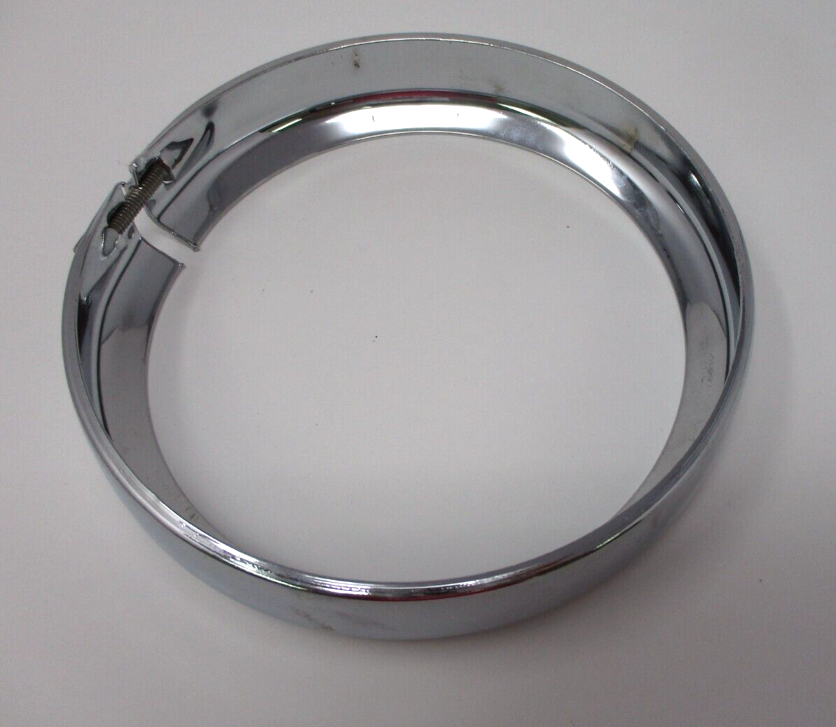 Harley-Davidson  Passing Lamp Bezel Ring Chrome 68725-62A