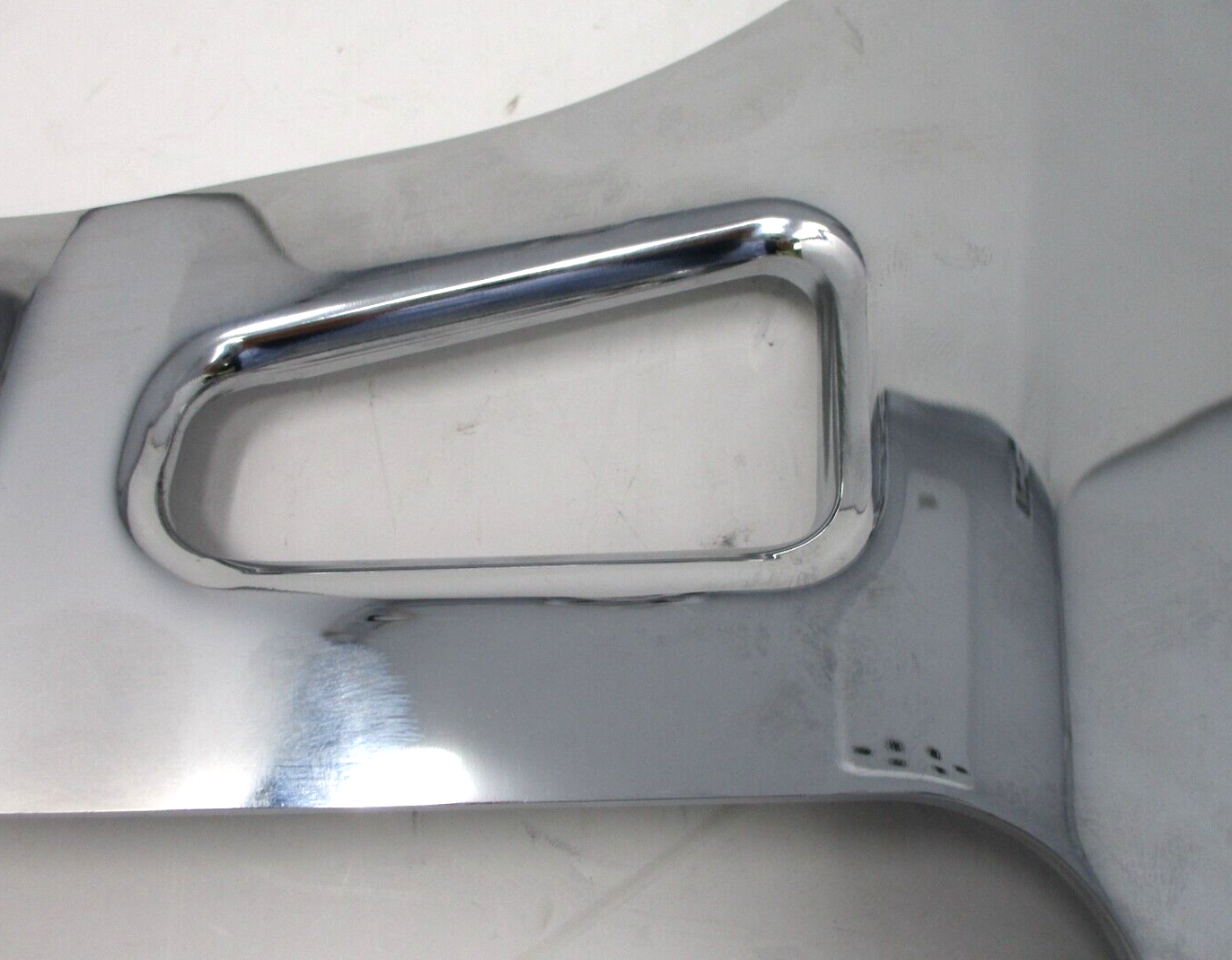 Harley-Davidson Dyna Detachable Chrome Sissy Side Plates 53866-06