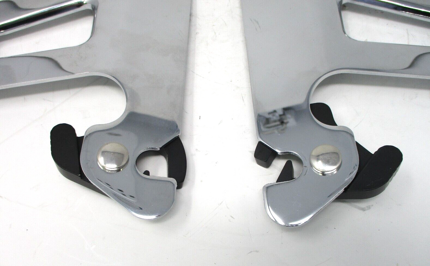 Harley-Davidson Dyna Detachable Chrome Sissy Side Plates 53866-06