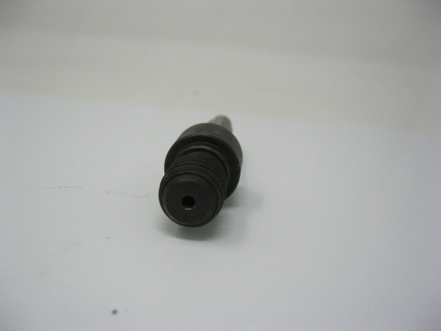 DeWALT OEM Spindle 653526-00