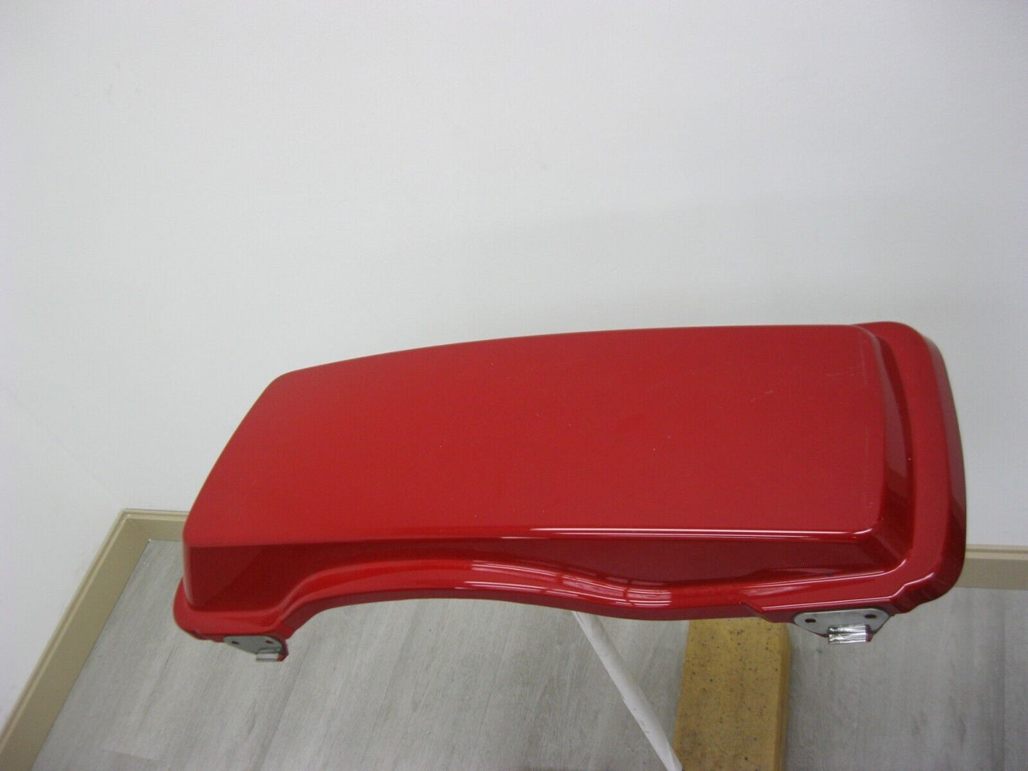 Harley-Davidson OEM Right Saddlebag Lid Red 79092-93B Earlier-2013