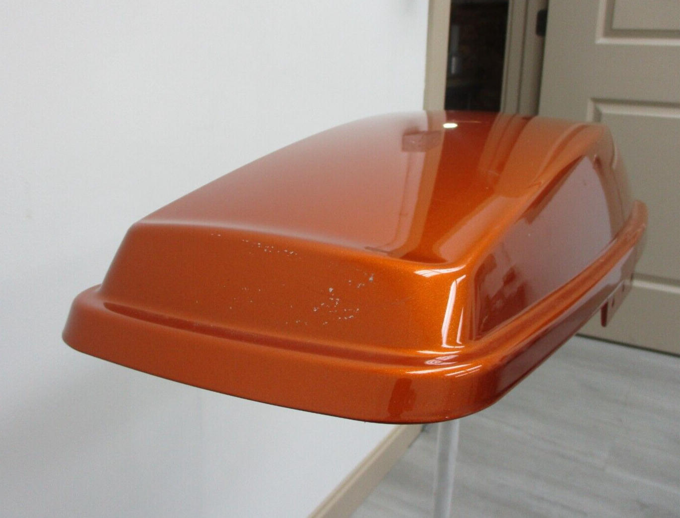 Harley-Davidson OEM  Saddlebag Lid   90200411   2014 and LATER Orange/Gold