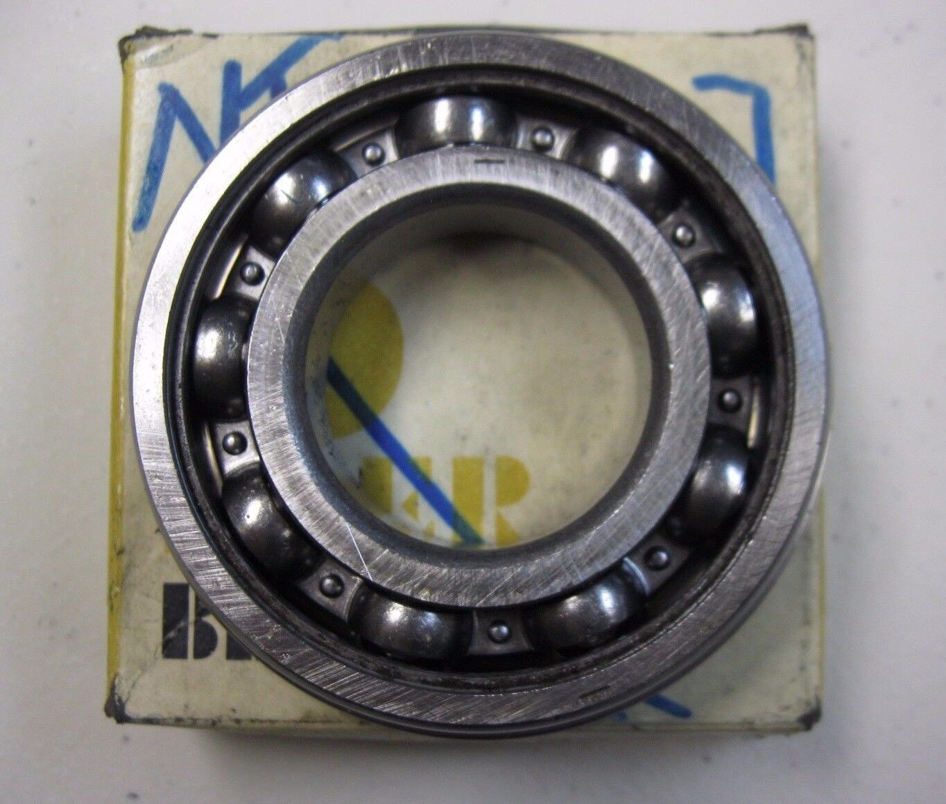 NTN BEARINGS 6207NRC3 SINGLE ROW DEEP GROOVE RADIAL BALL BEARING WITH SNAP RING