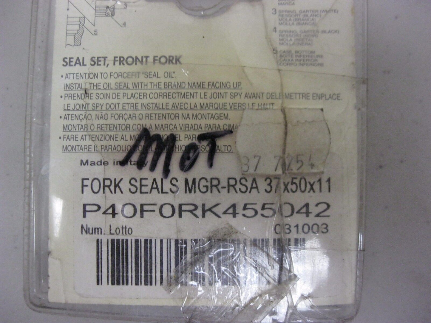 ATHENA AFTERMARKET FORK SEAL SET (2) MGR-RSA 37X50X11  P40FORK455042