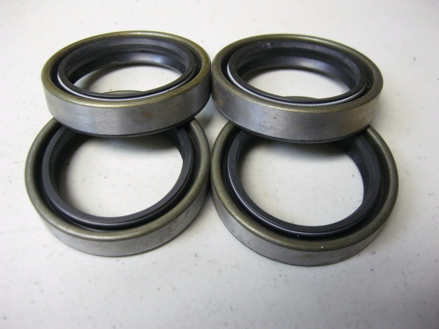 MIDWEST CY2068 OIL SEAL (4 PC) FOR HARLEY DAVIDSON 04-LATER TWIN CAM