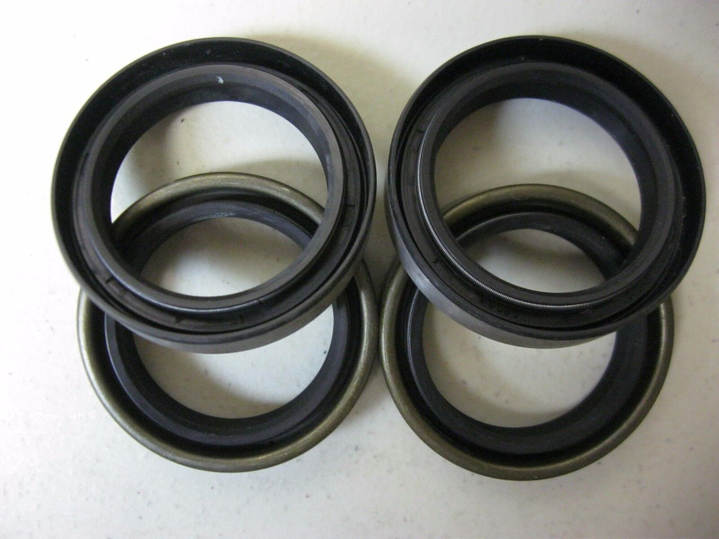 MIDWEST CY2068 OIL SEAL (4 PC) FOR HARLEY DAVIDSON 04-LATER TWIN CAM