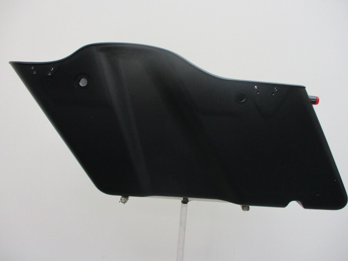 Harley Davidson OEM RH Saddlebag BLACK  90200412 2014-Later