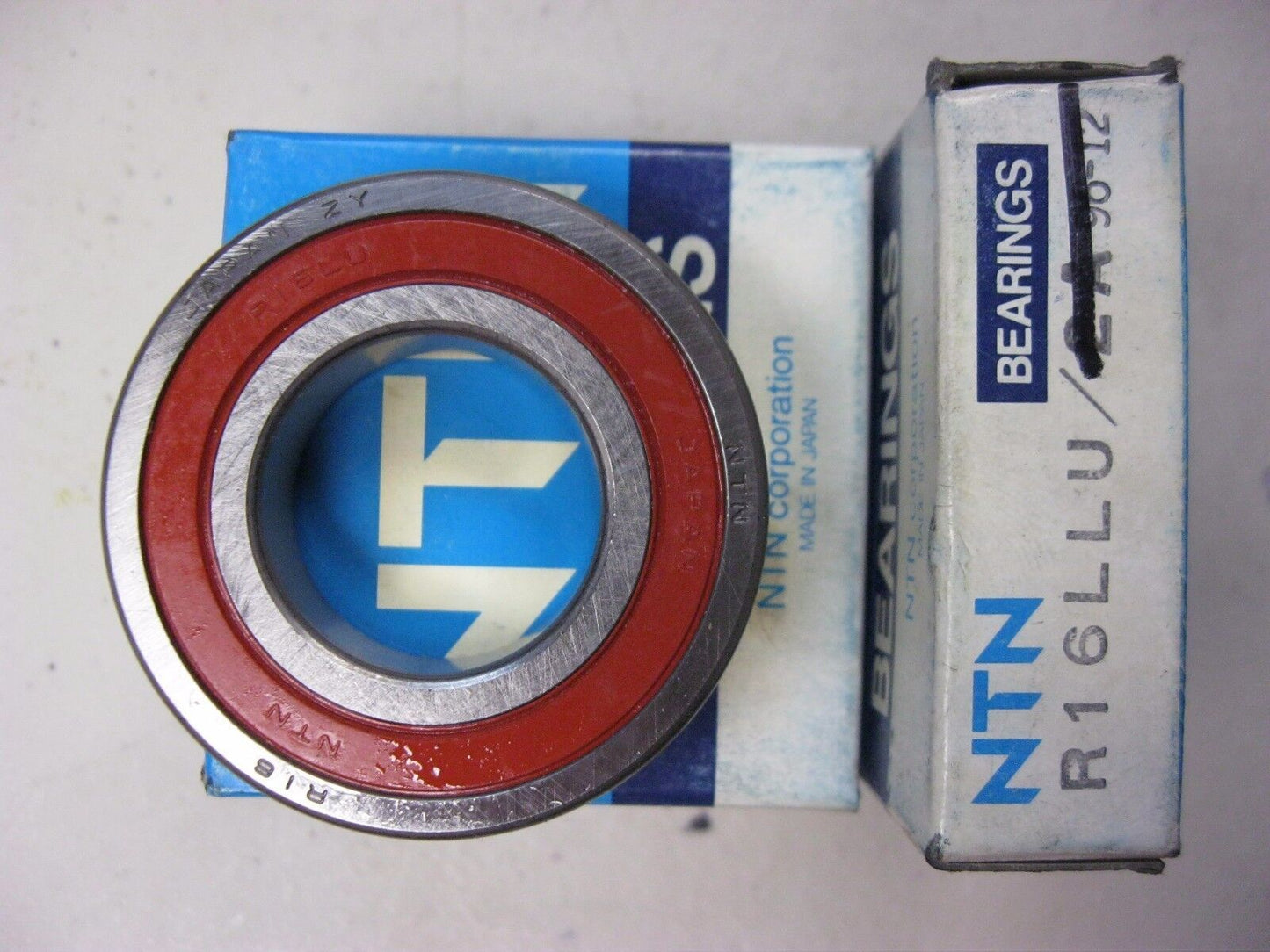 LOT OF VARIOUS SEALED BEARINGS 1" INSIDE DIAMETER 14 PIECES