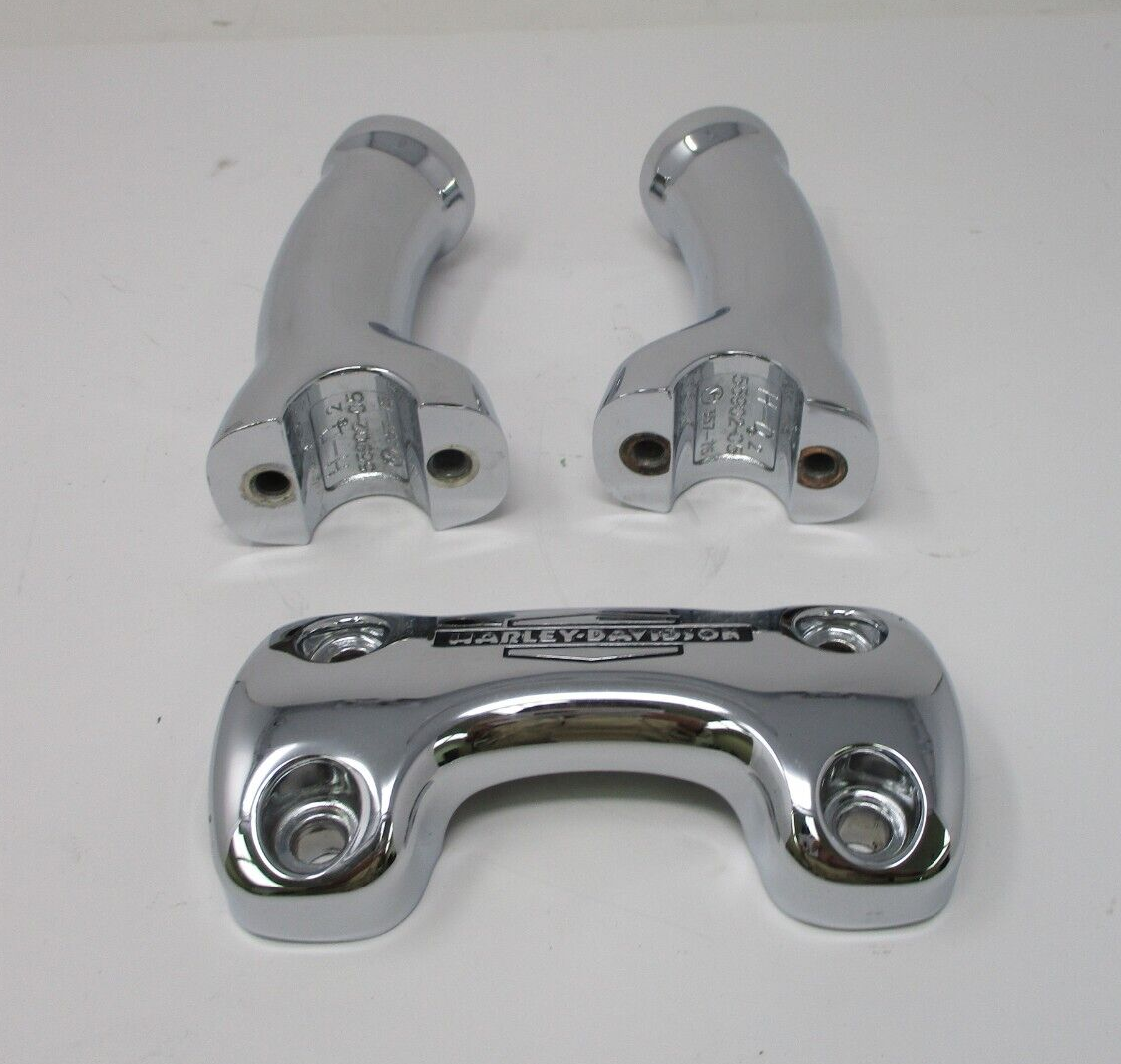 Harley-Davidson Handlebar Risers and Clamp 55902-05  55903-05