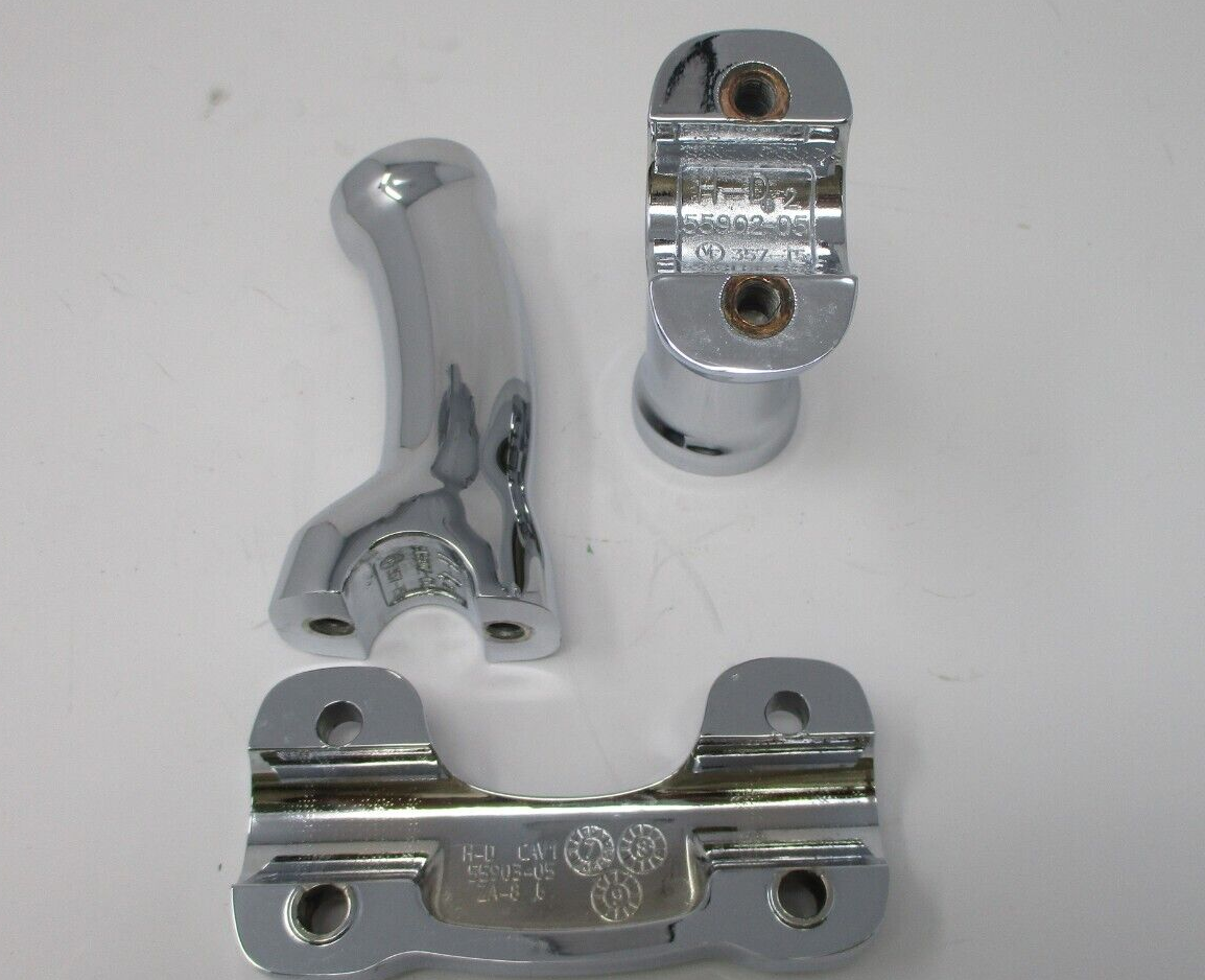 Harley-Davidson Handlebar Risers and Clamp 55902-05  55903-05