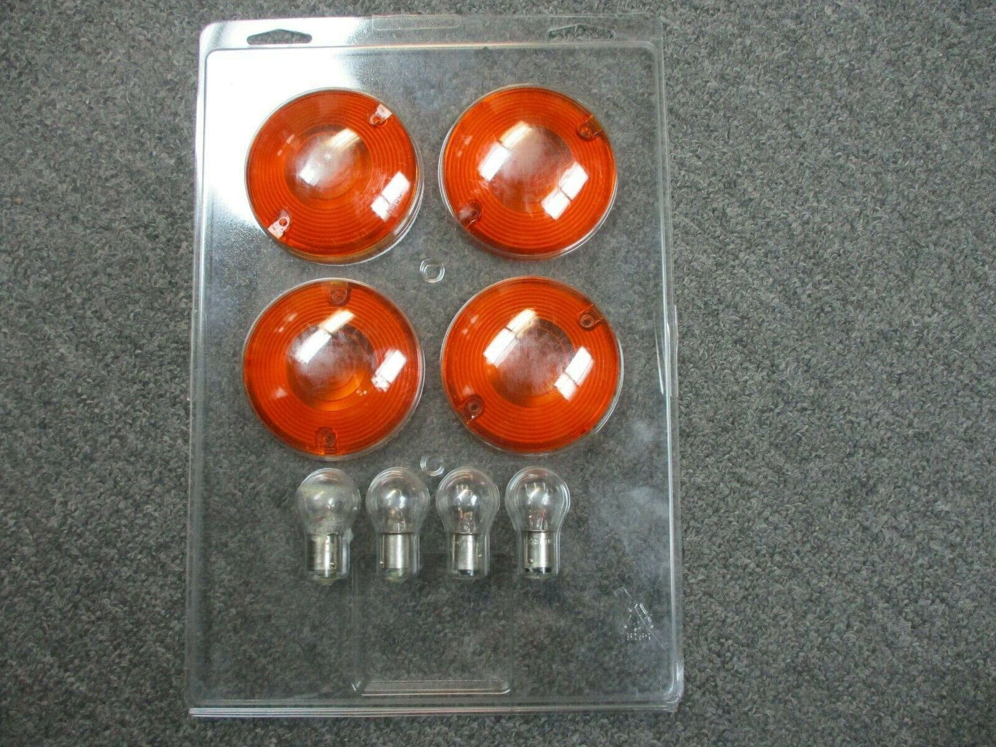 Harley Davidson OEM Amber Turn Signal Lens With Bulbs Pack of Four 68440-86