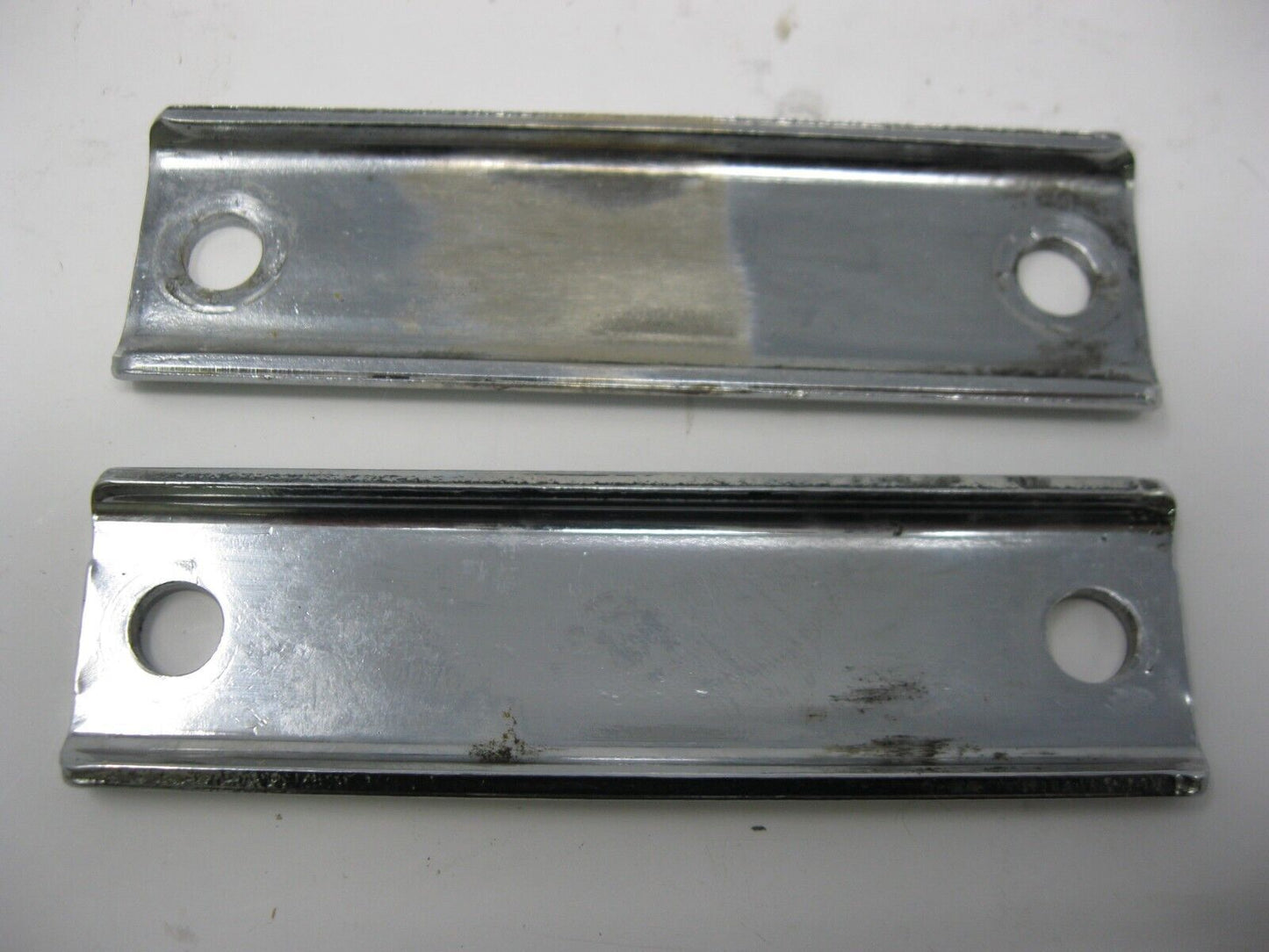 Harley-Davidson OEM 85-22 FLH FLT Muffler Mounting Brackets (PAIR) 65723-85