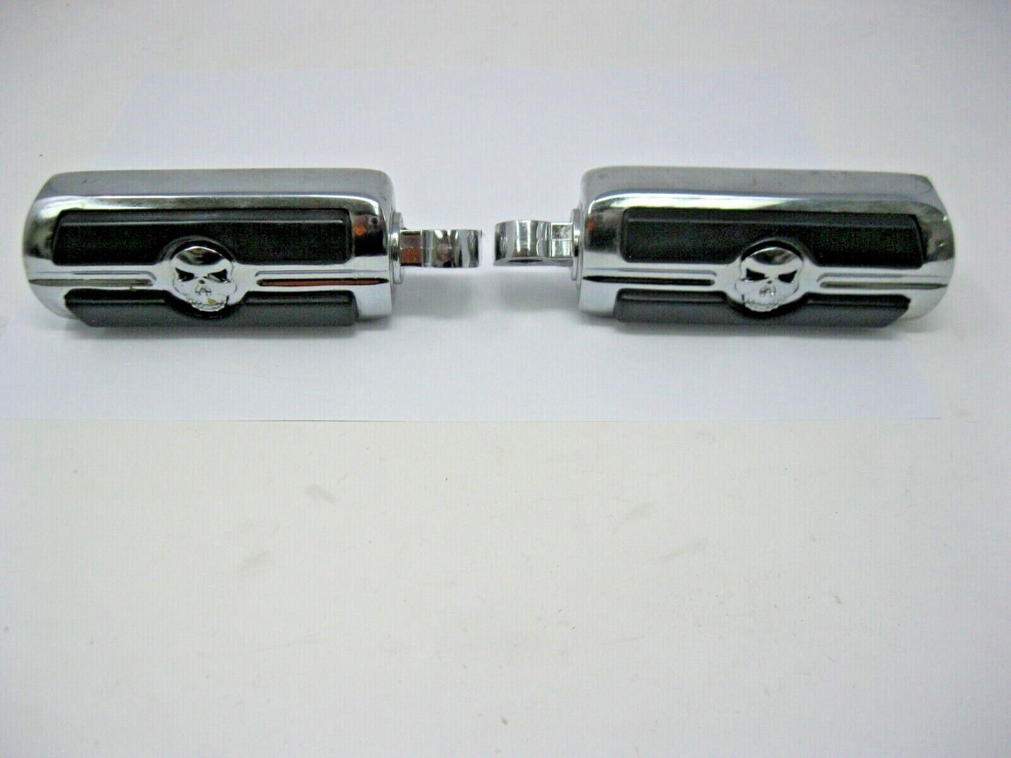 Krator Chrome Skull Foot Pegs KM007-C