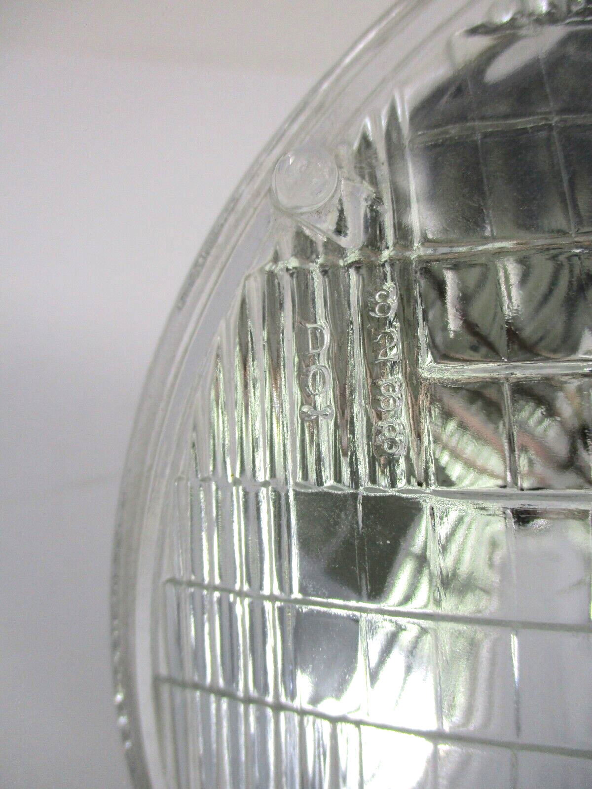 Atlas 7" Sealed Beam Headlight Bulb