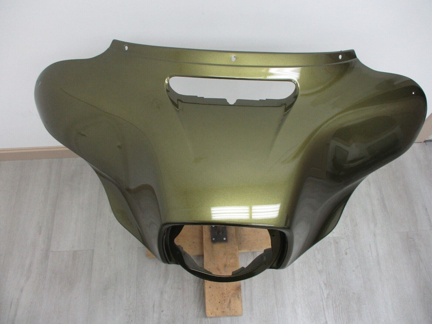 Harley-Davidson OEM Batwing Fairing Olive Gold 57000378DZW