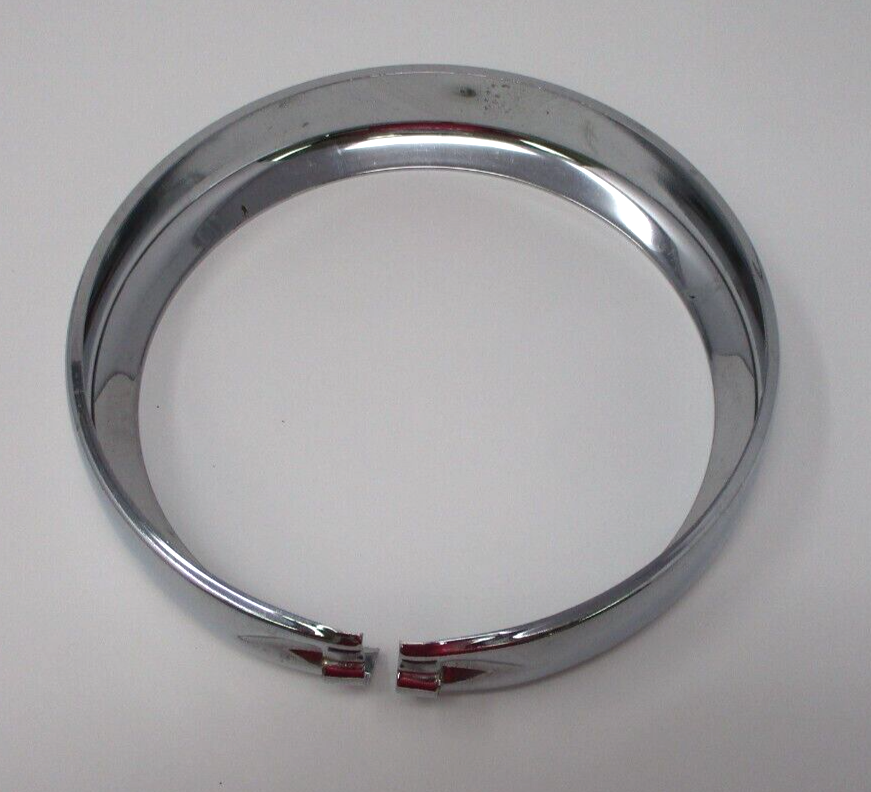 Harley-Davidson  Passing Lamp Bezel Ring Chrome 68725-62A