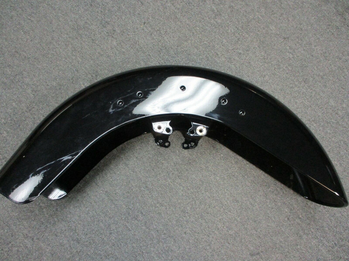 Harley Davidson OEM 14-18 FLTR, FLHT Vivid Black Front Fender 58900072DH