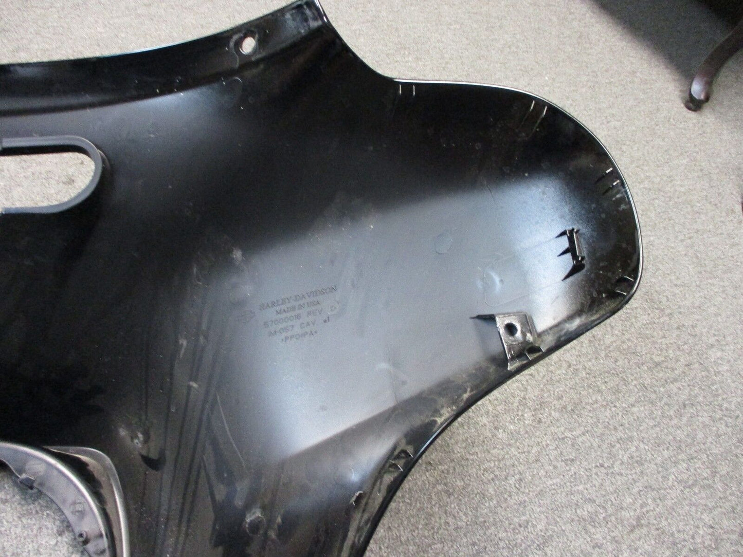 Harley Davidson OEM Outer Fairing FLHX 14 Up 57000016