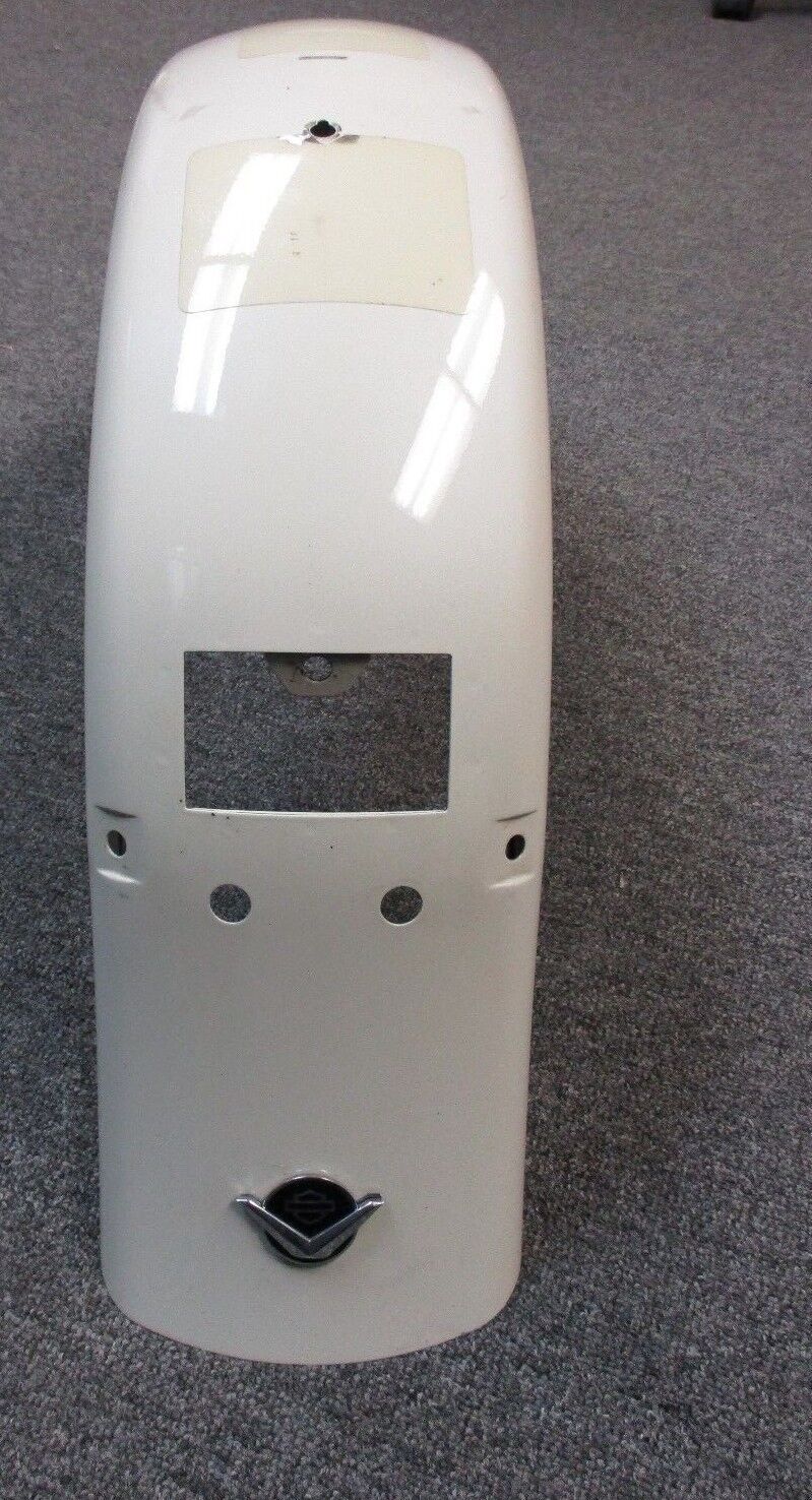 Harley Davidson OEM FLHR FLHT FLTR Rear Fender 59579-99 White