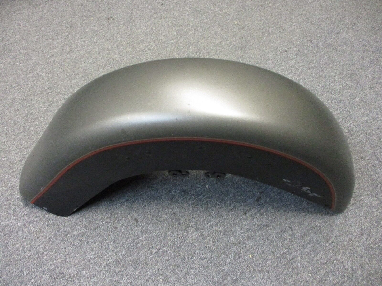 Harley Davidson OEM  14-17 Road King Front Fender Black/Gray   58900032