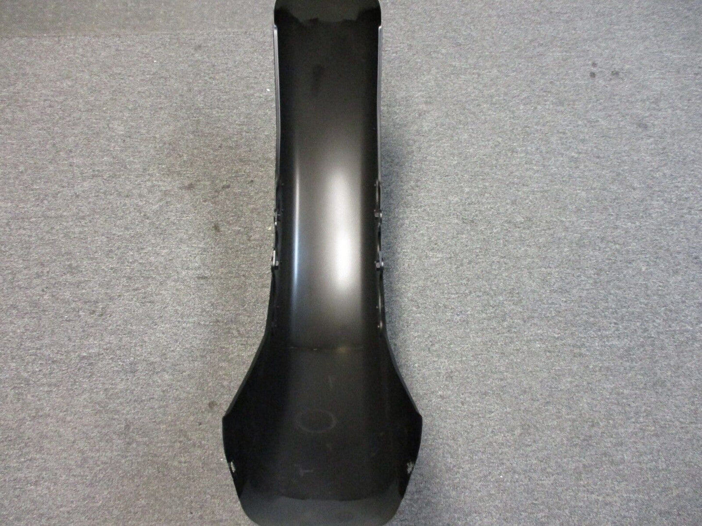 Harley Davidson OEM  14-17 Road King Front Fender Black/Gray   58900032