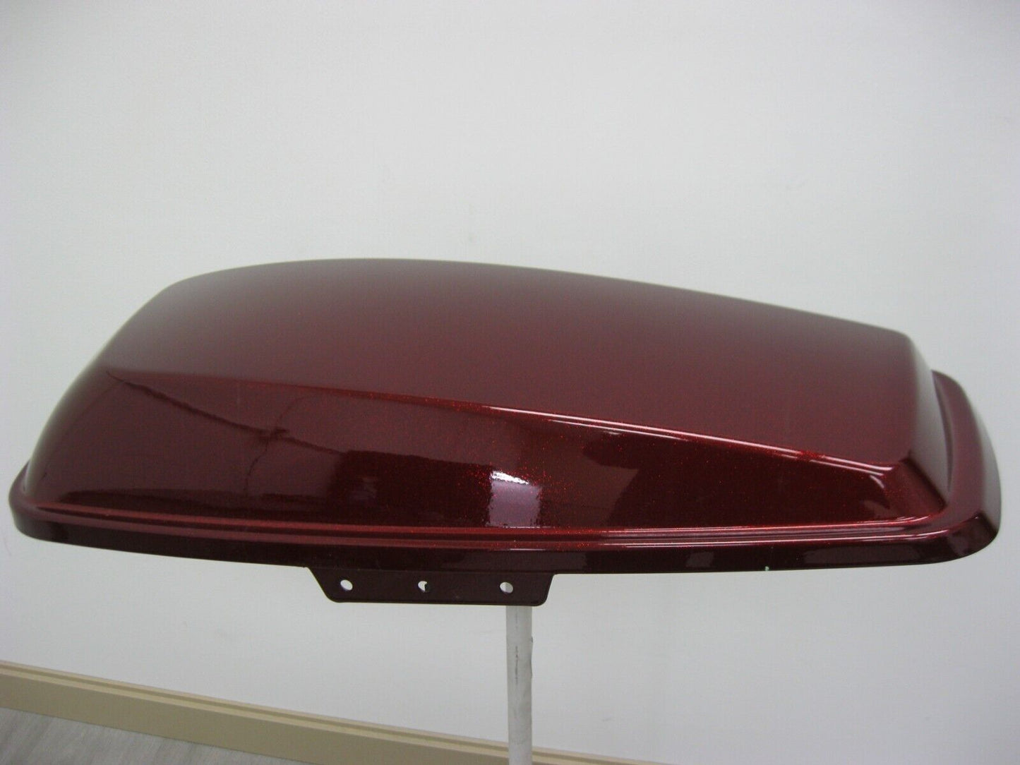 Harley-Davidson OEM Left Saddlebag Lid Metallic Red 90200413 2014-Later