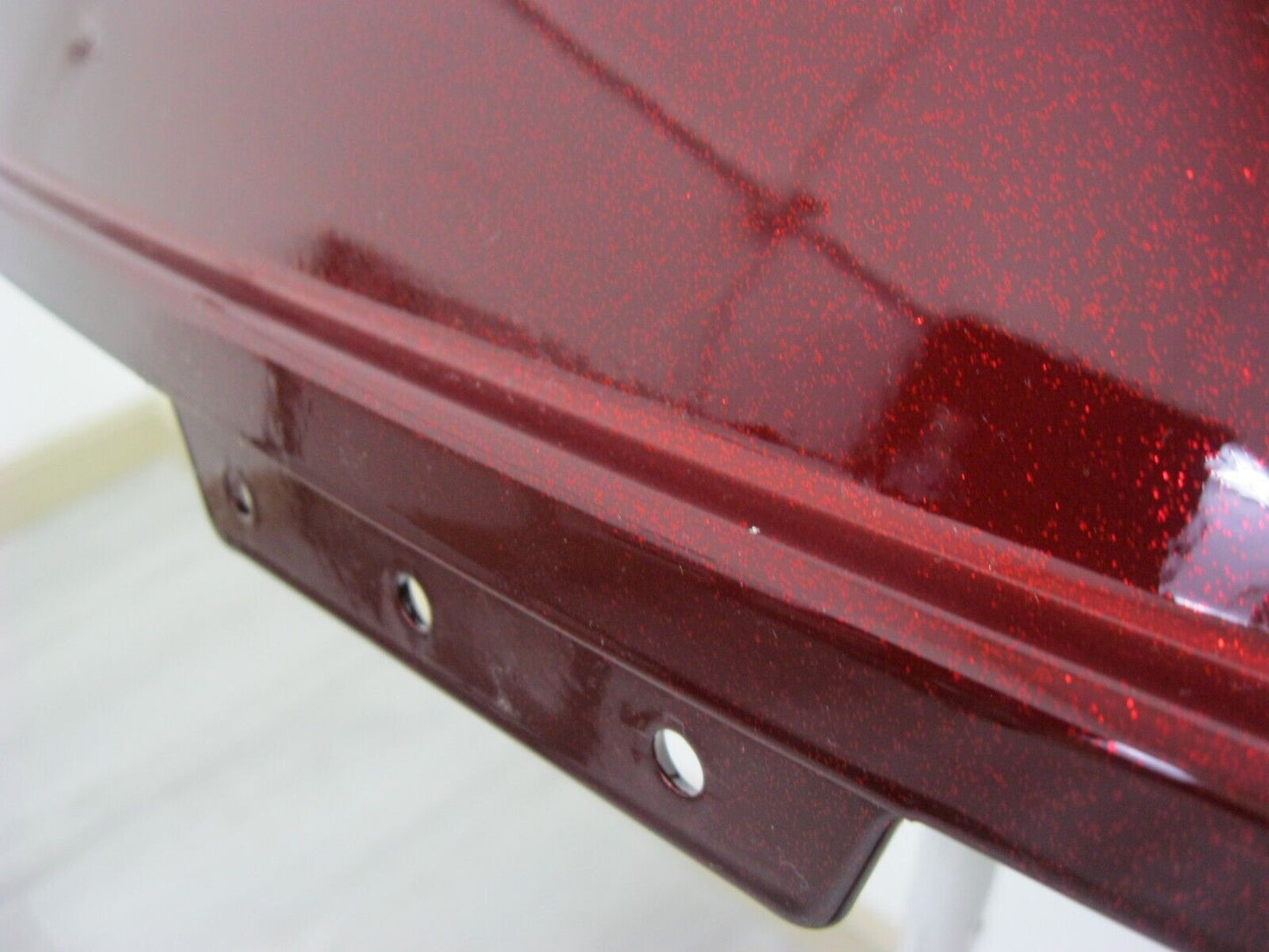 Harley-Davidson OEM Left Saddlebag Lid Metallic Red 90200413 2014-Later