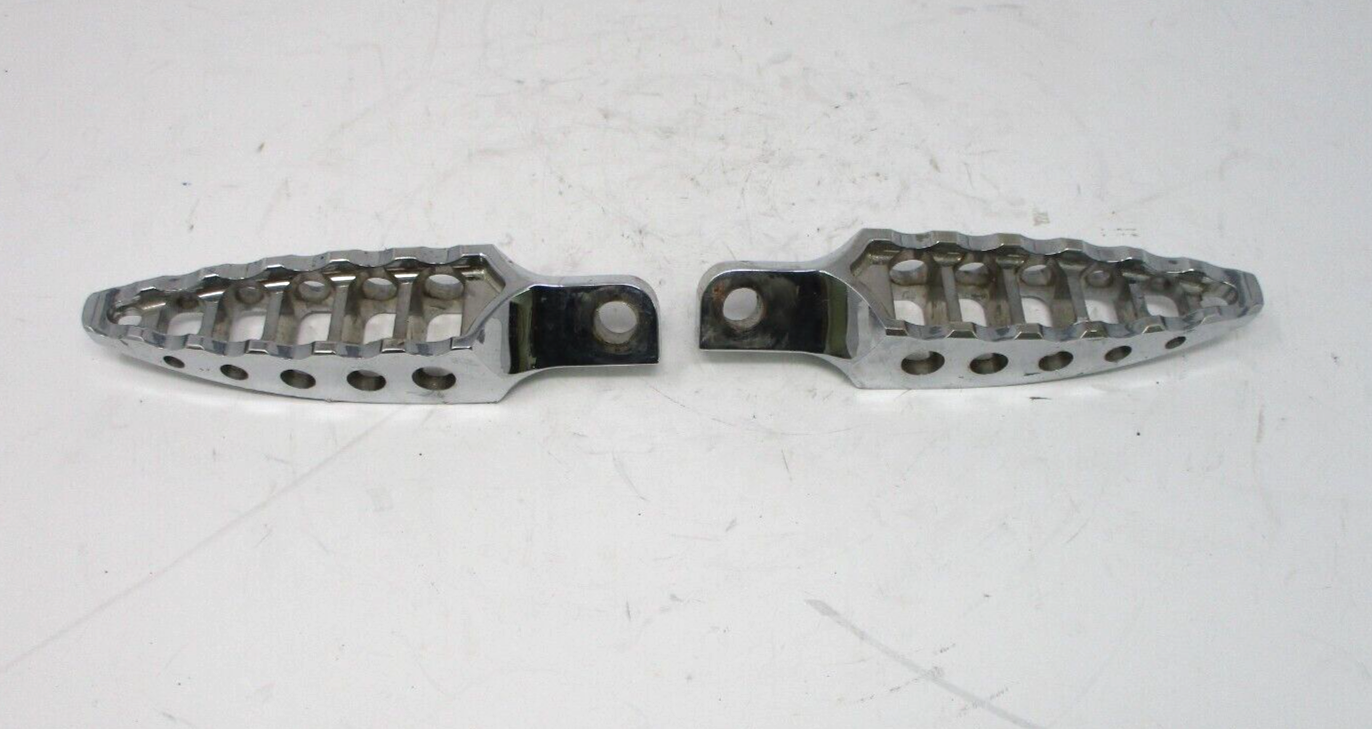 Aluminum Foot Pegs 45 Degrees Male-Mount Footrest For Harley Iron 883 Touring