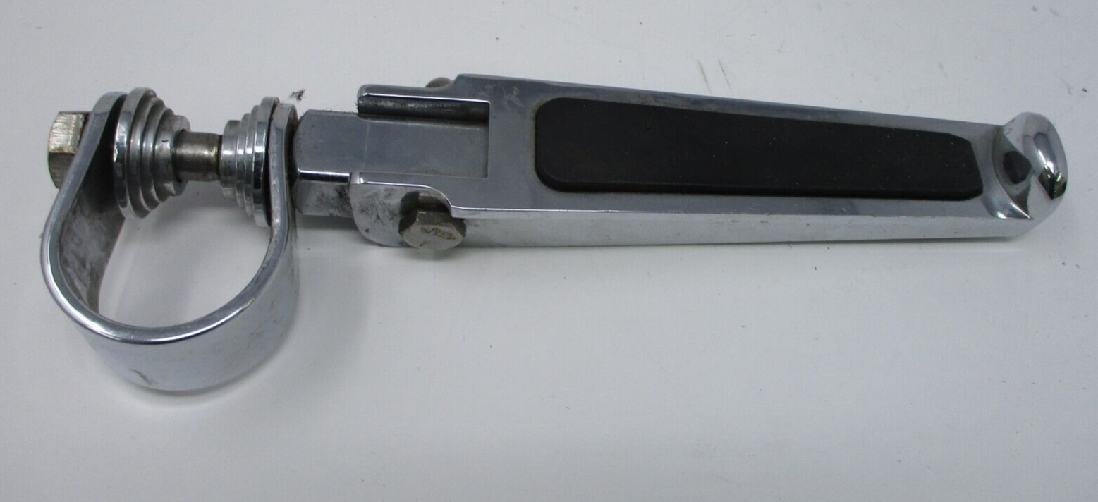 Harley-Davidson Engine Guard Mount Foot Peg Single Unit 49144-86 ...