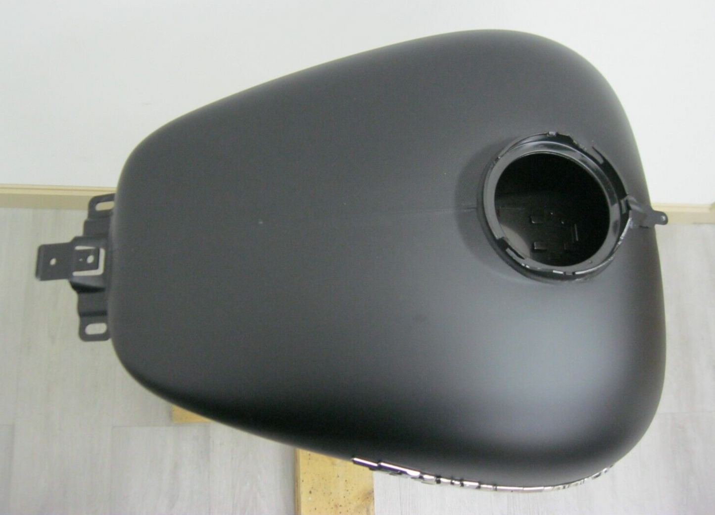 Harley Davidson OEM 2010 Street Glide Black Denim Fuel Tank 61351-10BYM