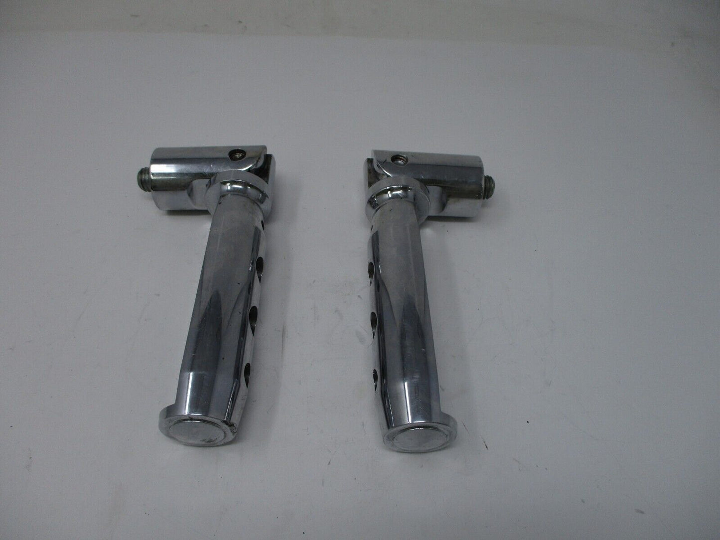 Chrome  STALLED Male Mount Foot Pegs PAIR Multi Fit