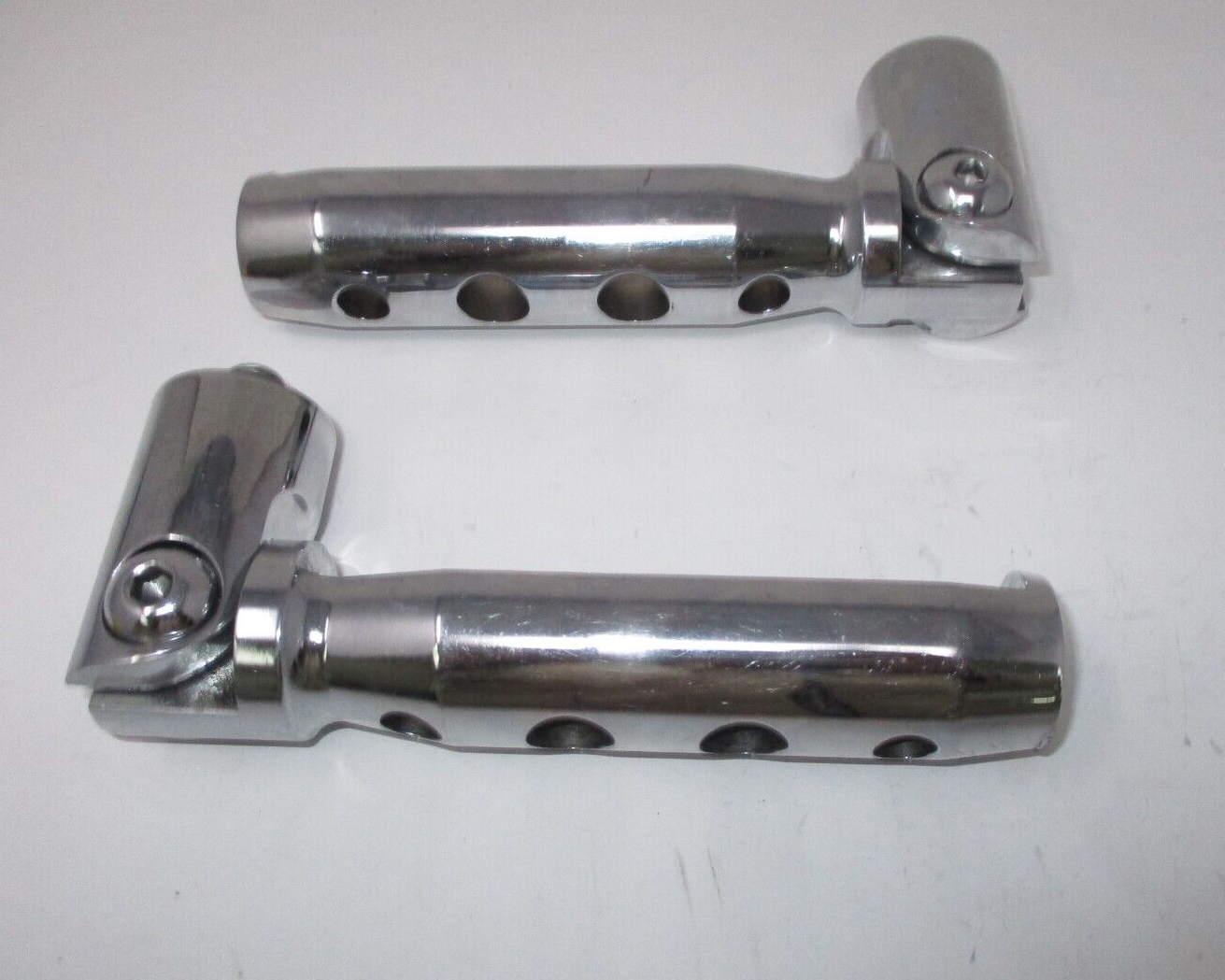 Chrome  STALLED Male Mount Foot Pegs PAIR Multi Fit