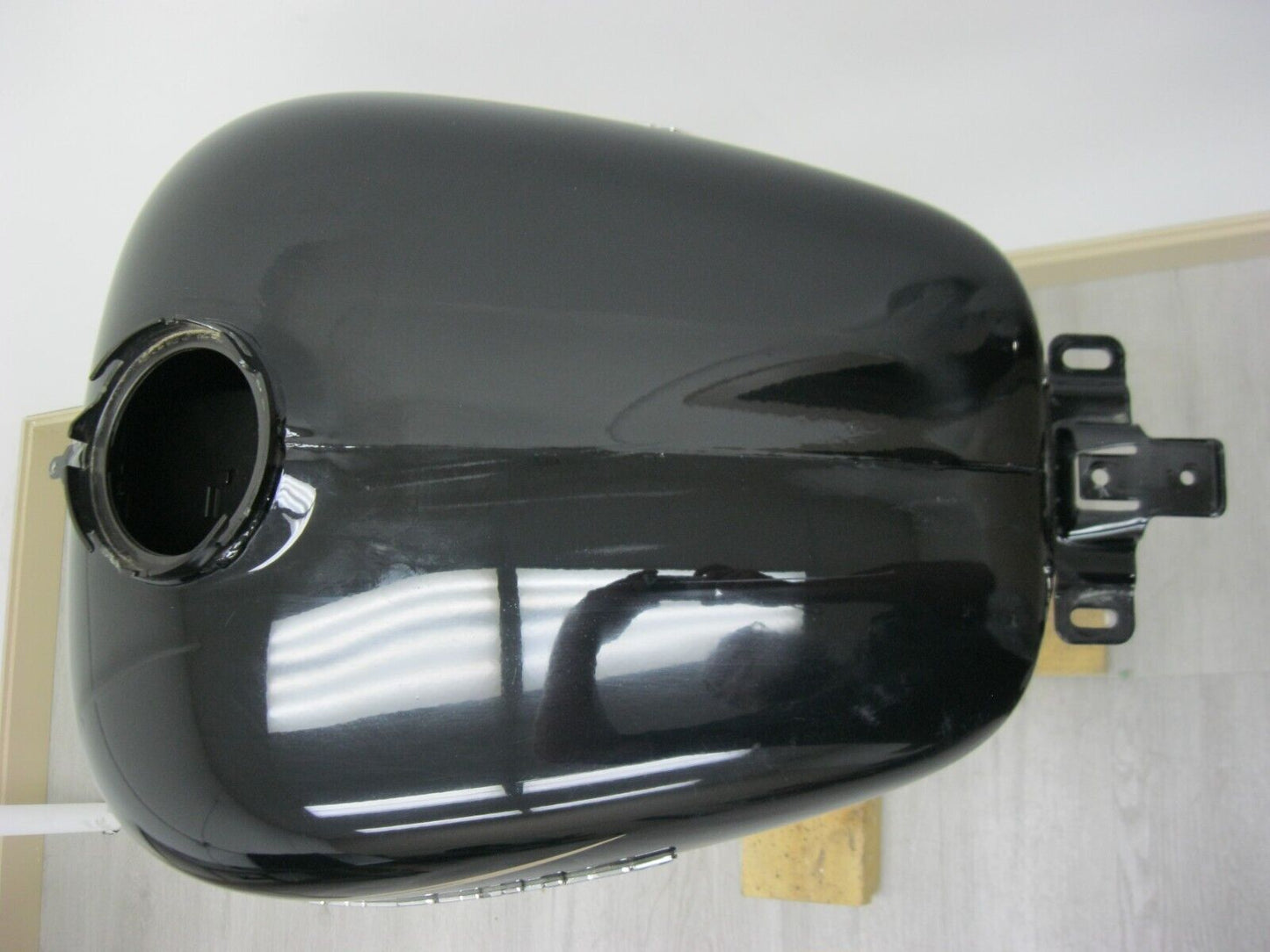 Harley Davidson OEM 11-13 Road Glide Ultra Vivid Black Fuel Tank 61375-10DH