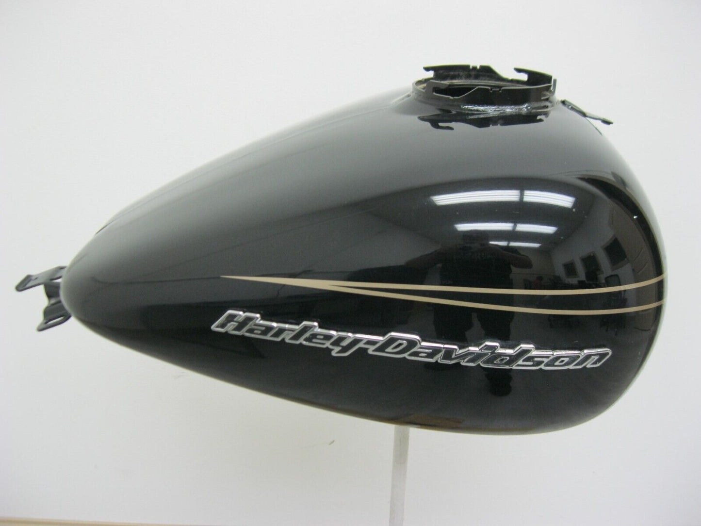 Harley Davidson OEM 11-13 Road Glide Ultra Vivid Black Fuel Tank 61375-10DH