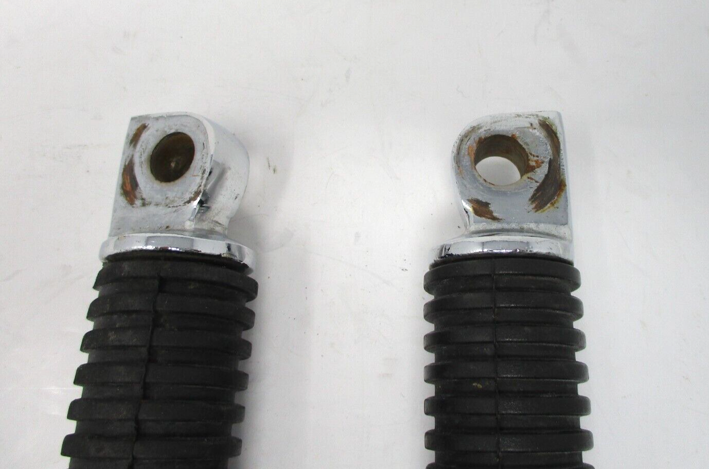 Harley-Davidson  Extended 5" Black Rubber Foot Pegs 49500-92T