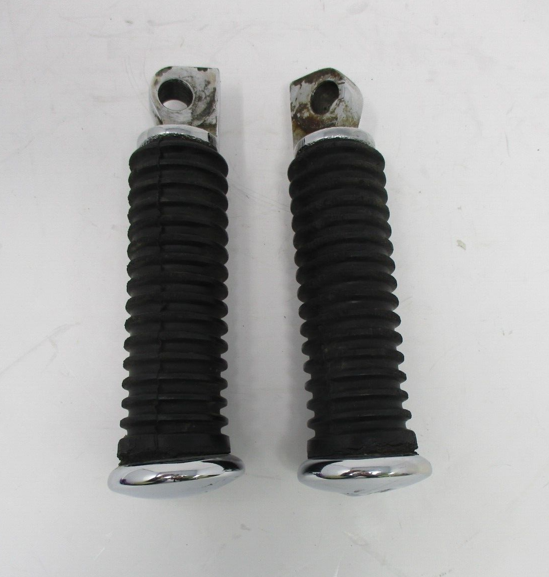 DRAG SPECIALTIES  Rubber Passenger Foot Peg Pair DS-253408