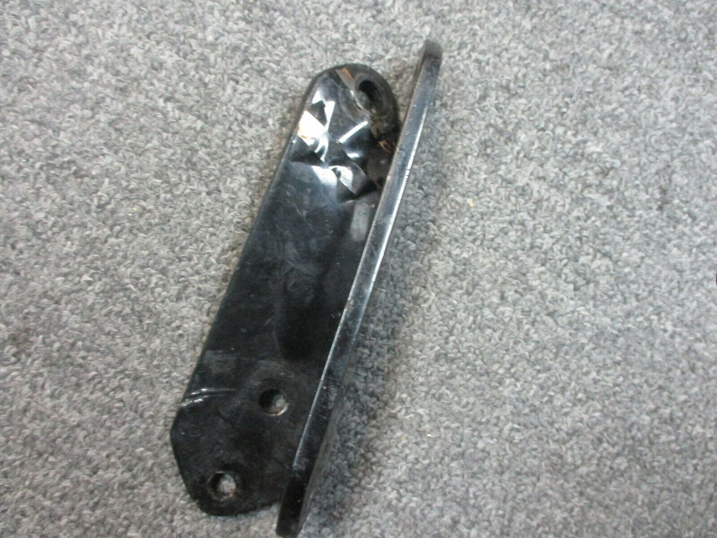 FXDB Dyna Front Hwy Foot Peg Mounts Damaged