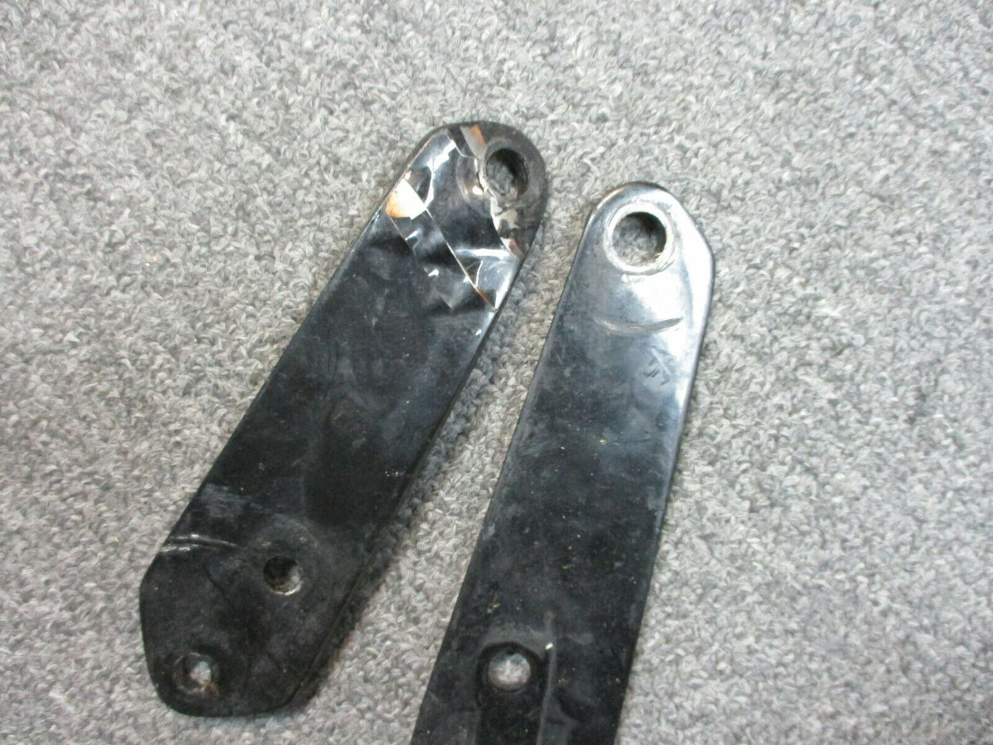 FXDB Dyna Front Hwy Foot Peg Mounts Damaged