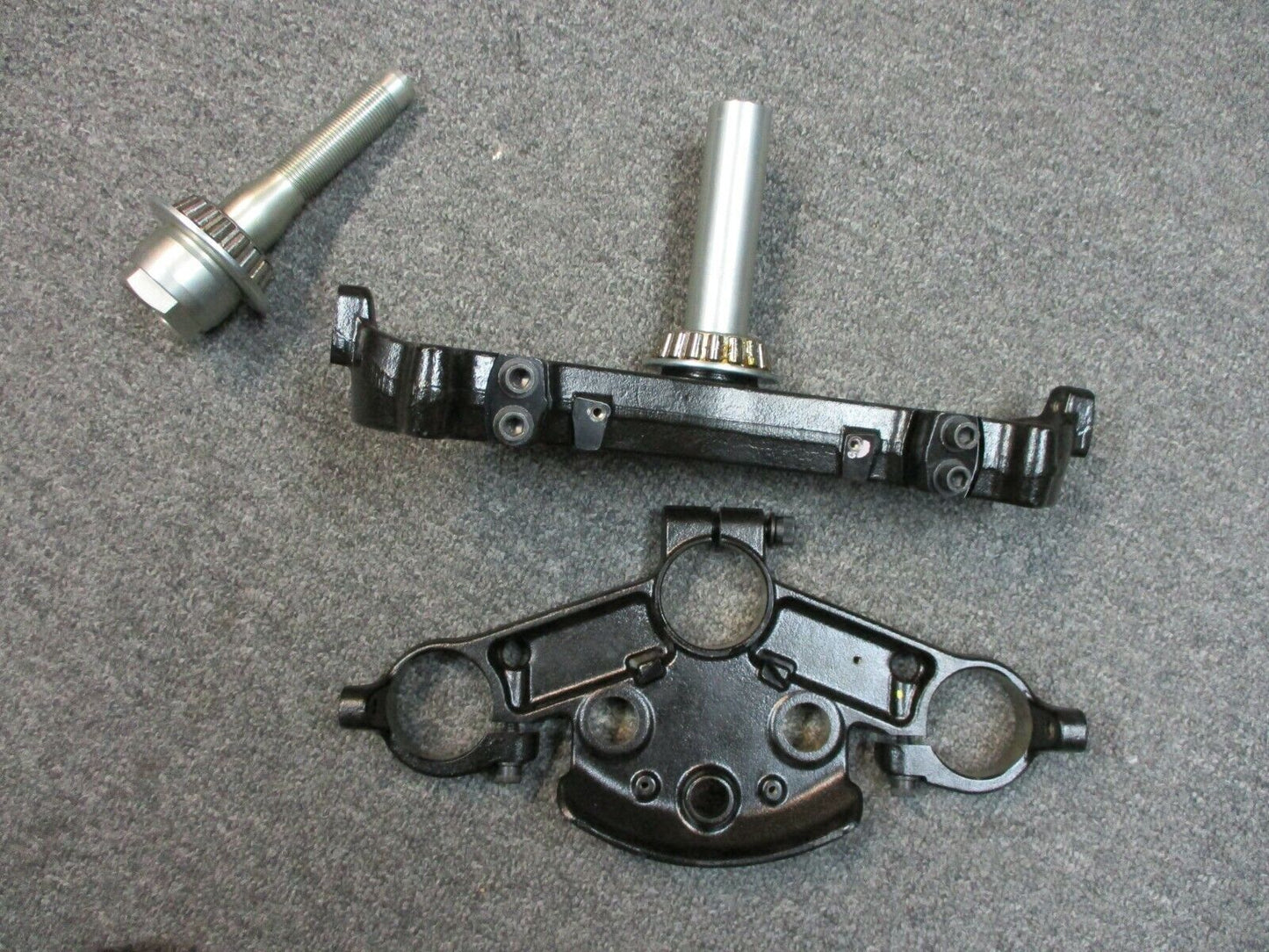 Harley Davidson OEM Triple Tree FLHR, FLHT, FLHX, FLTR Touring Models 14-19