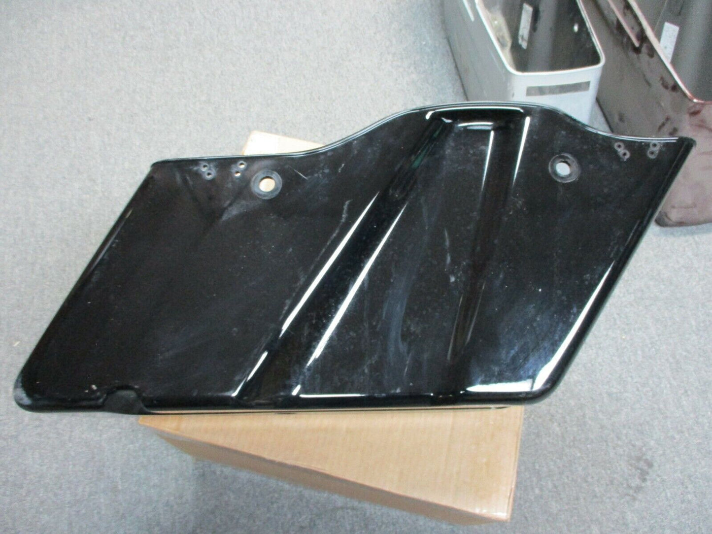 Harley Davidson OEM  Left Saddlebag Vivid Black  90200414 2014 & Later