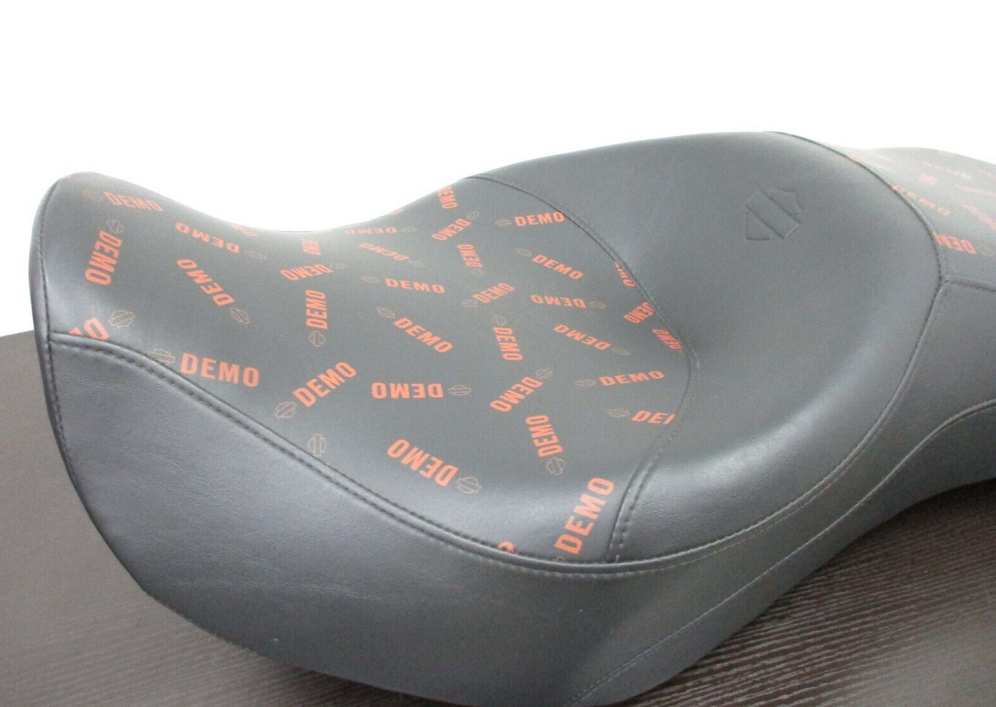 Harley-Davidson Tallboy Seat 51471-06DEMO