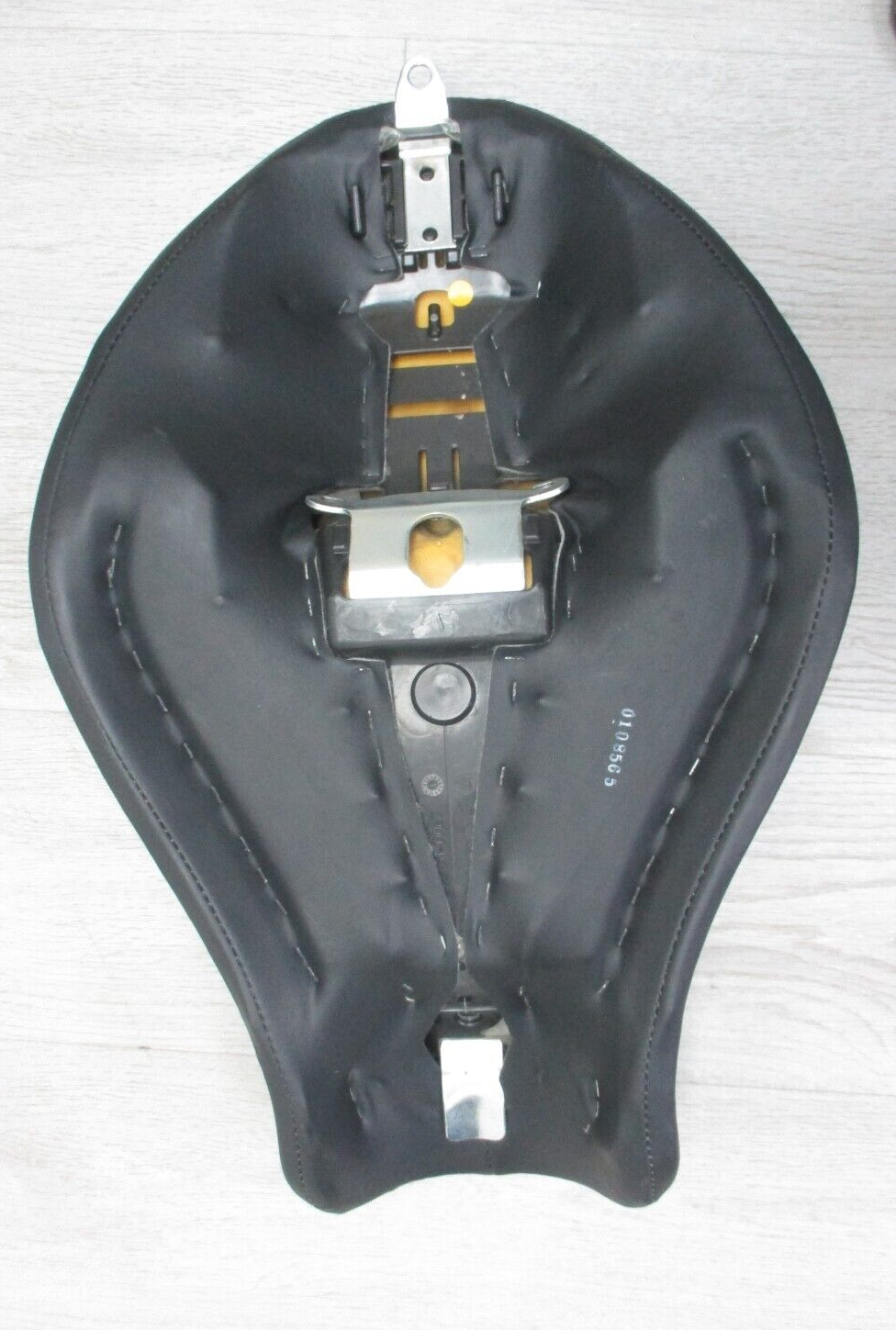 Harley-Davidson Solo Low Profile Seat 51550-11