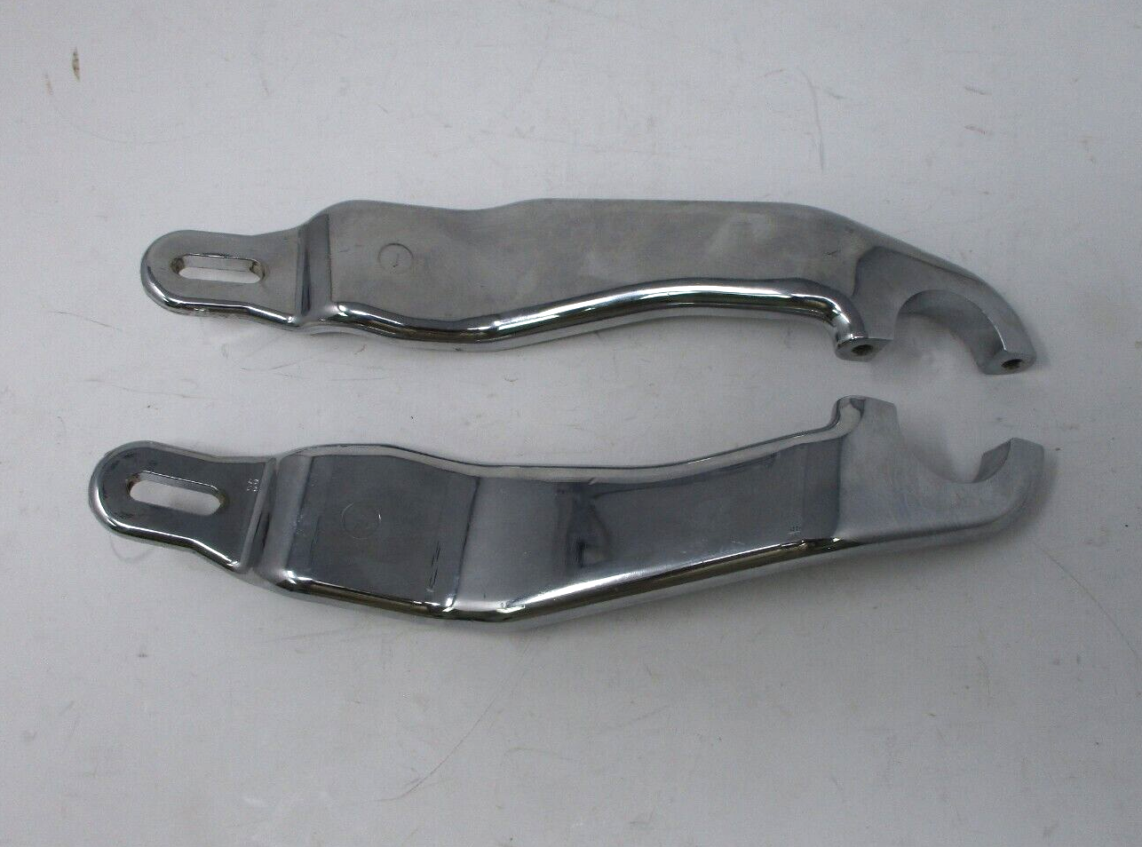 Harley-Davidson Fairing Support Brackets 47200261 47200262