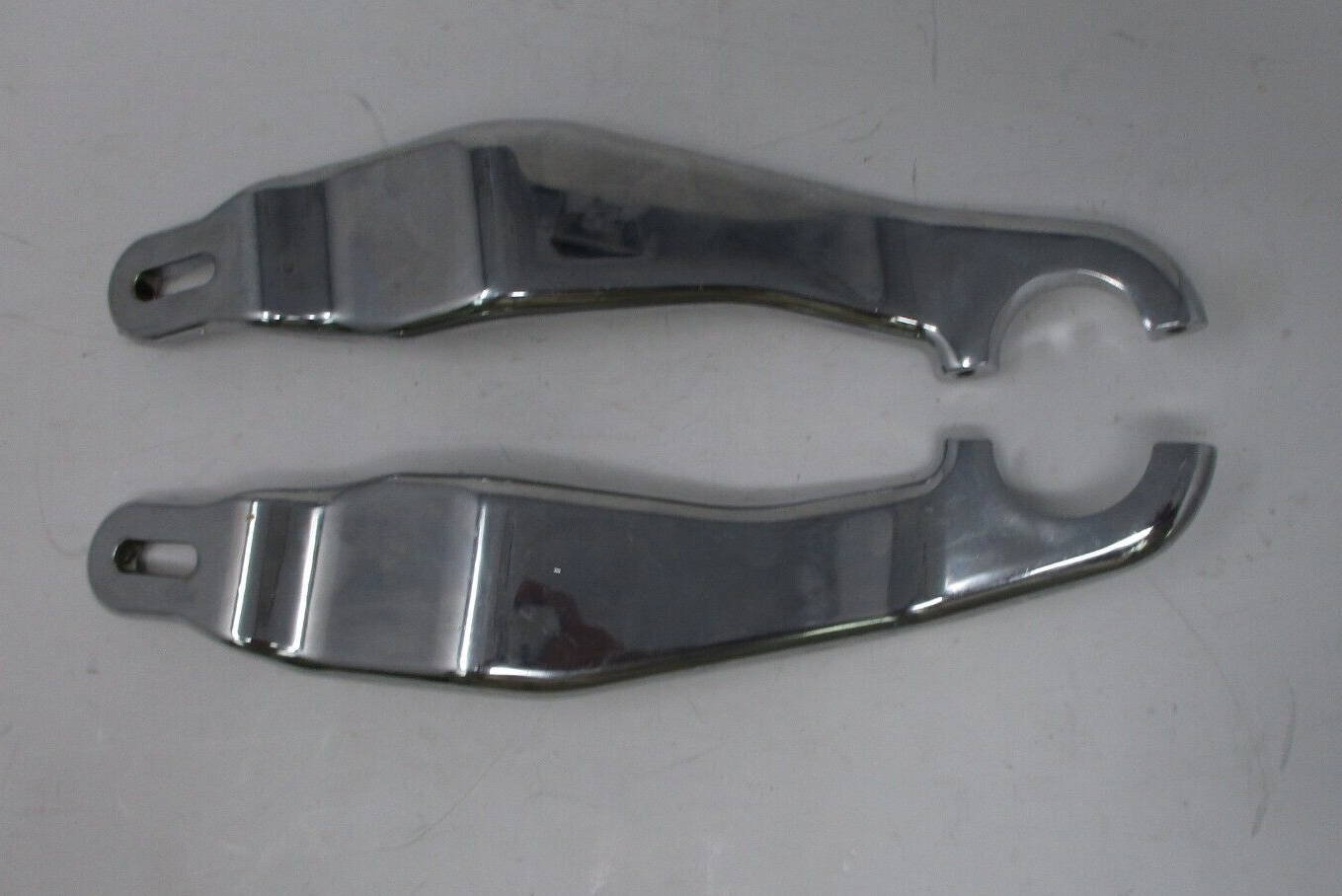 Harley-Davidson Fairing Support Brackets 47200261 47200262